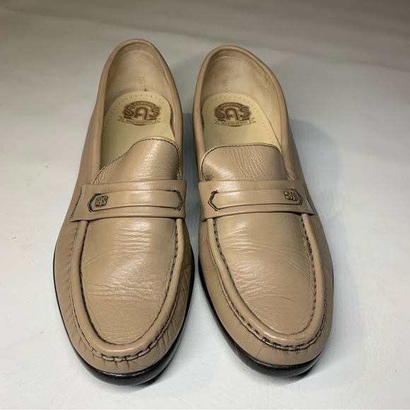SAS Tan Beige Easy Slip On Toe Flats Women’s Size 9.5 N - Picture 2 of 14